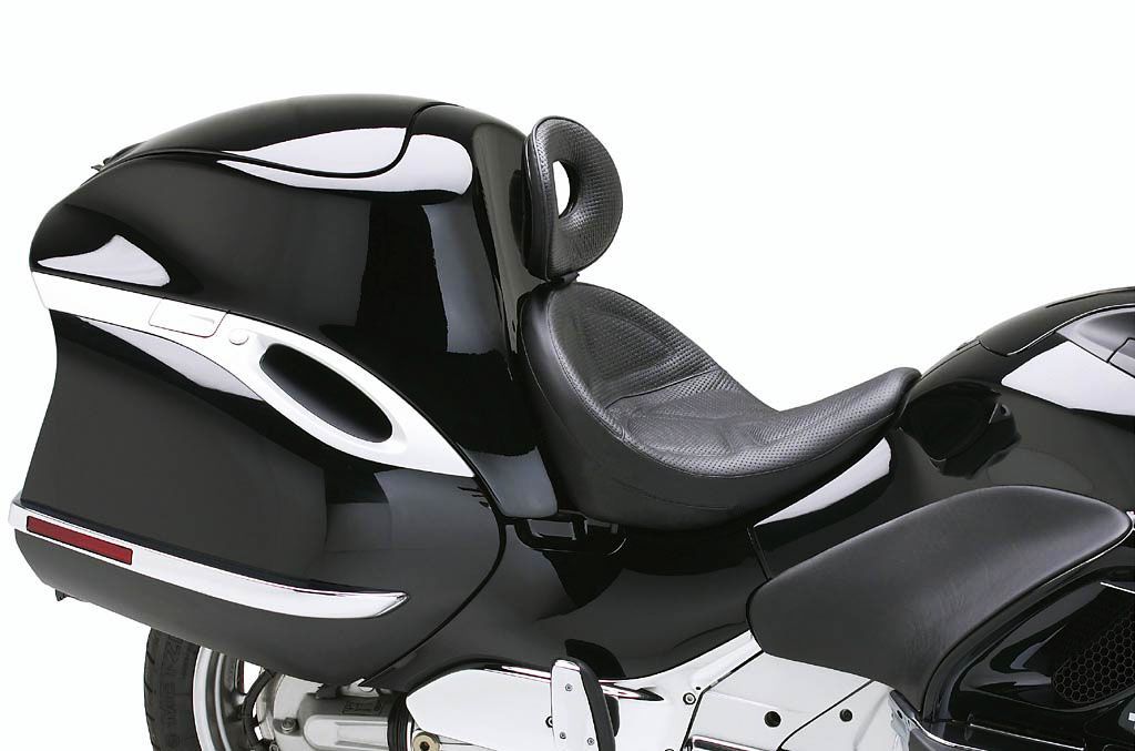 How to remove the seat on a bmw k1200lt #7